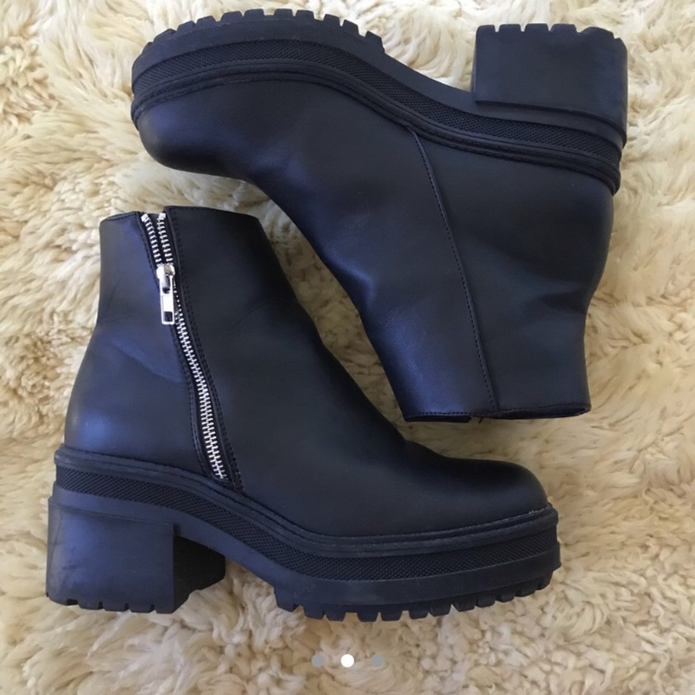 asos chunky black boots size 9